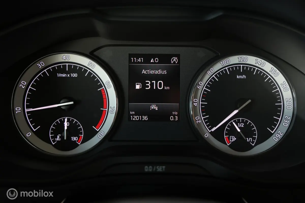 1.0 TSI Style - Elektrische trekhaak - Carplay - Stoelverwarming