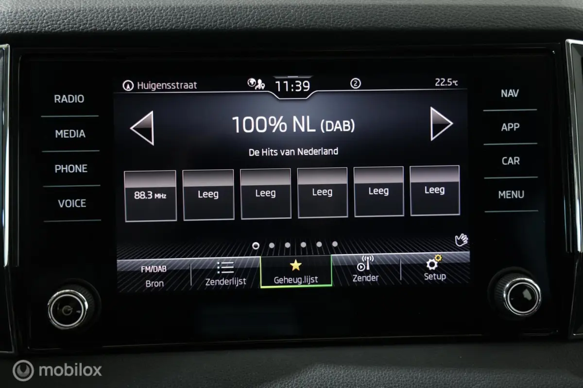 1.0 TSI Style - Elektrische trekhaak - Carplay - Stoelverwarming