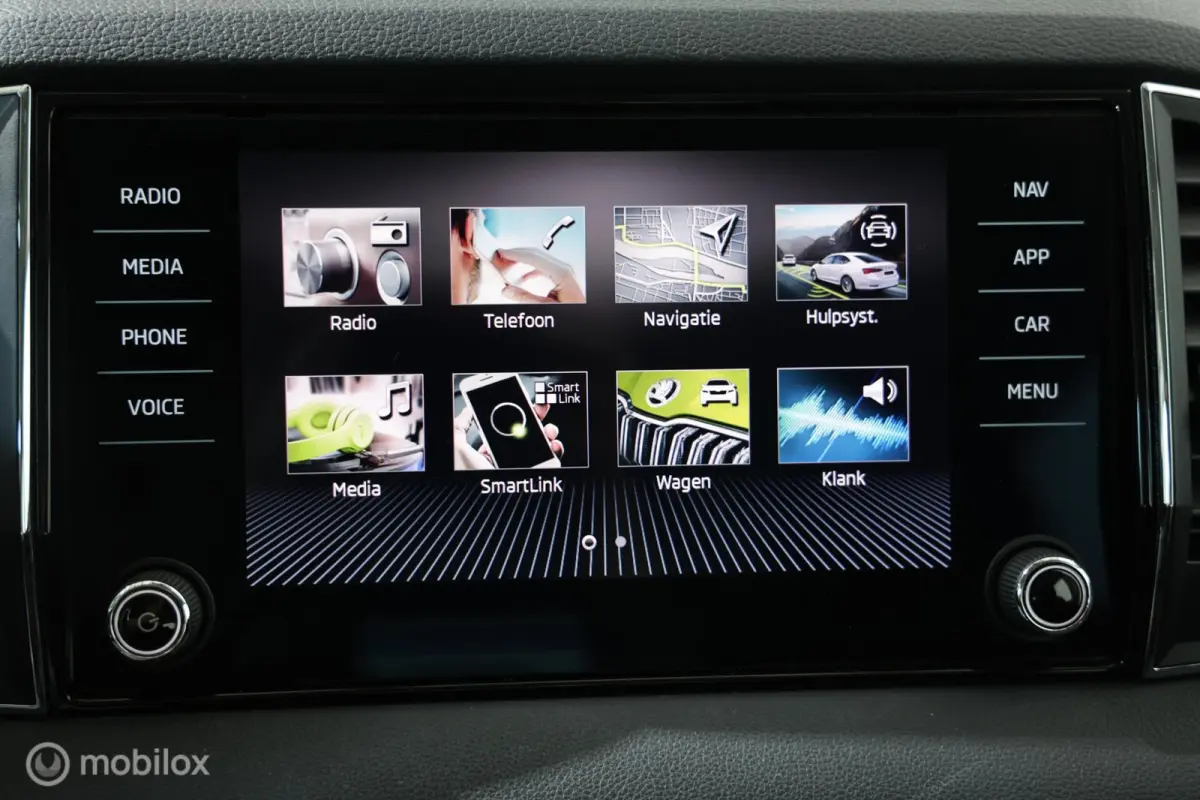 1.0 TSI Style - Elektrische trekhaak - Carplay - Stoelverwarming