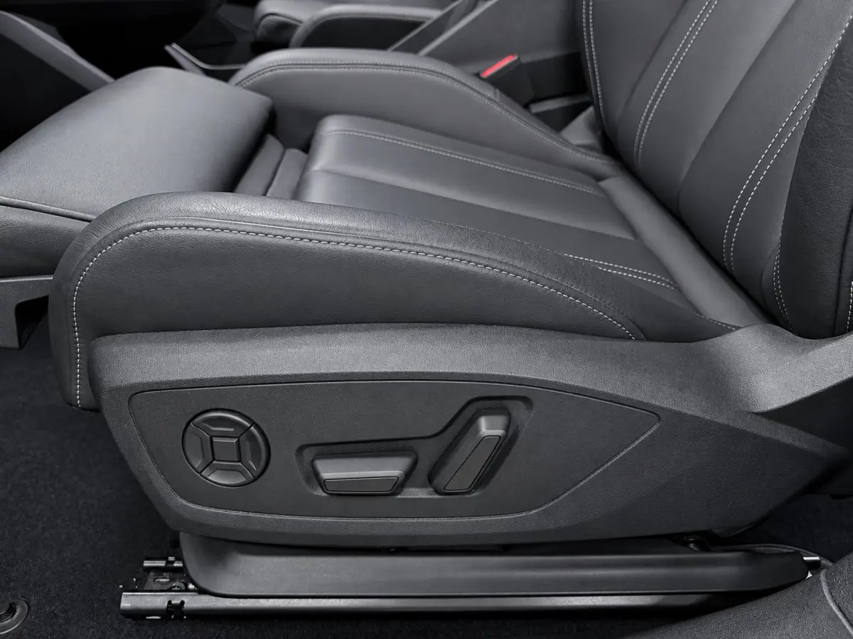 50 quattro 21" 3X S-LINE LEDER+ M-STOELEN/PANO/H-UP/SONOS/DAB/CARPLAY/ADAPT-CRUISE///