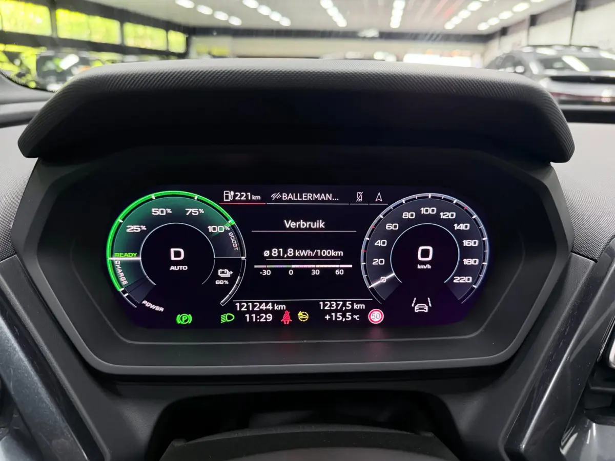 50 quattro 21" 3X S-LINE LEDER+ M-STOELEN/PANO/H-UP/SONOS/DAB/CARPLAY/ADAPT-CRUISE///