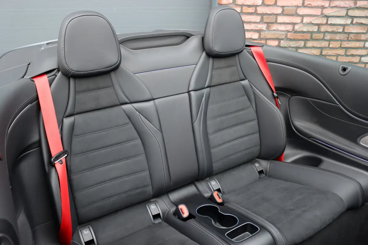 200 AMG Line | Distronic | Airscarf | Memory | Burmester | Keyless Go | Cabriocomfortpakket | Verwarmd Stuurwiel | Camera |