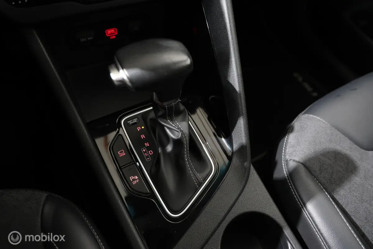 1.6 GDi Hybrid DynamicLine - Carplay - Camera - Navi