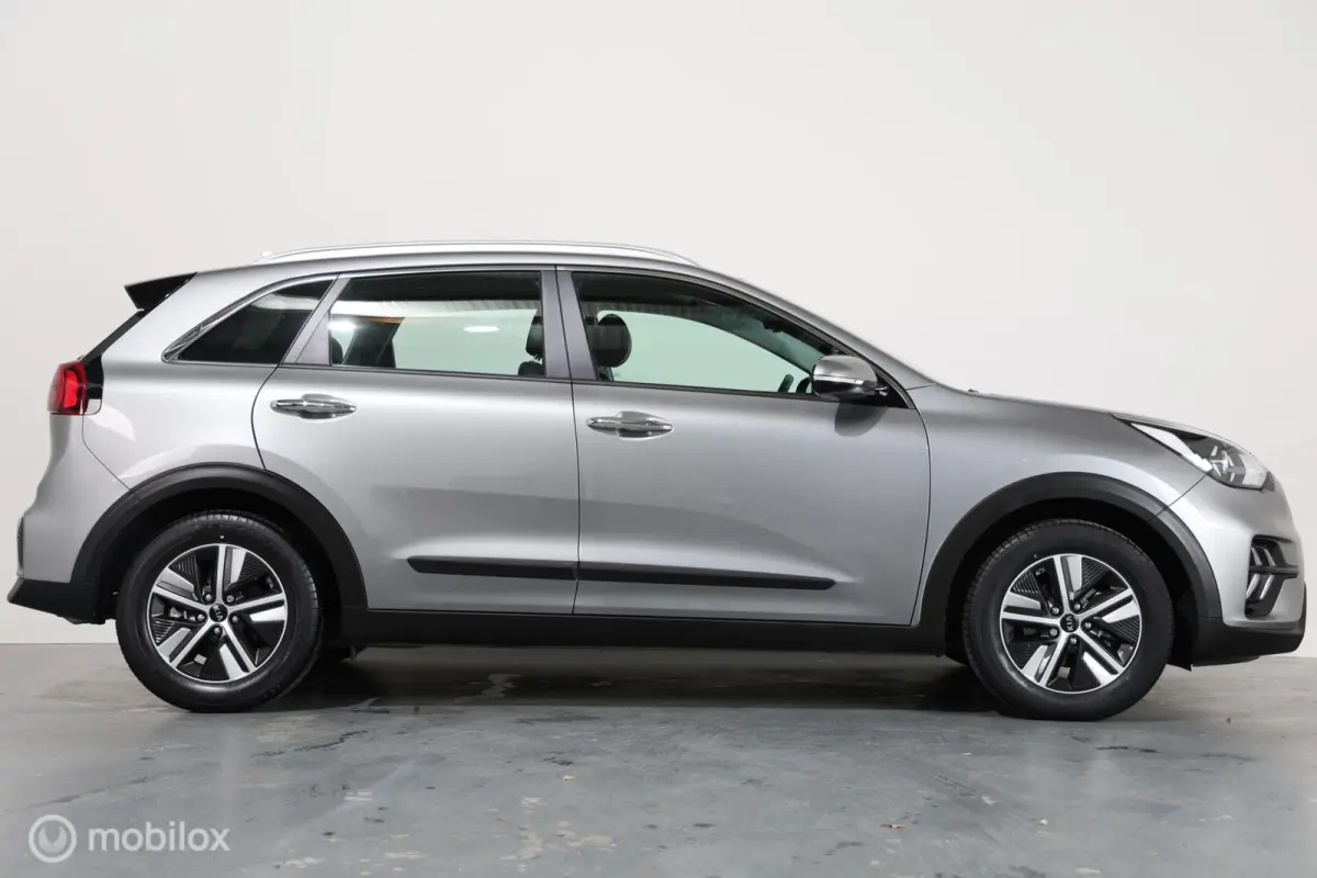 1.6 GDi Hybrid DynamicLine - Carplay - Camera - Navi