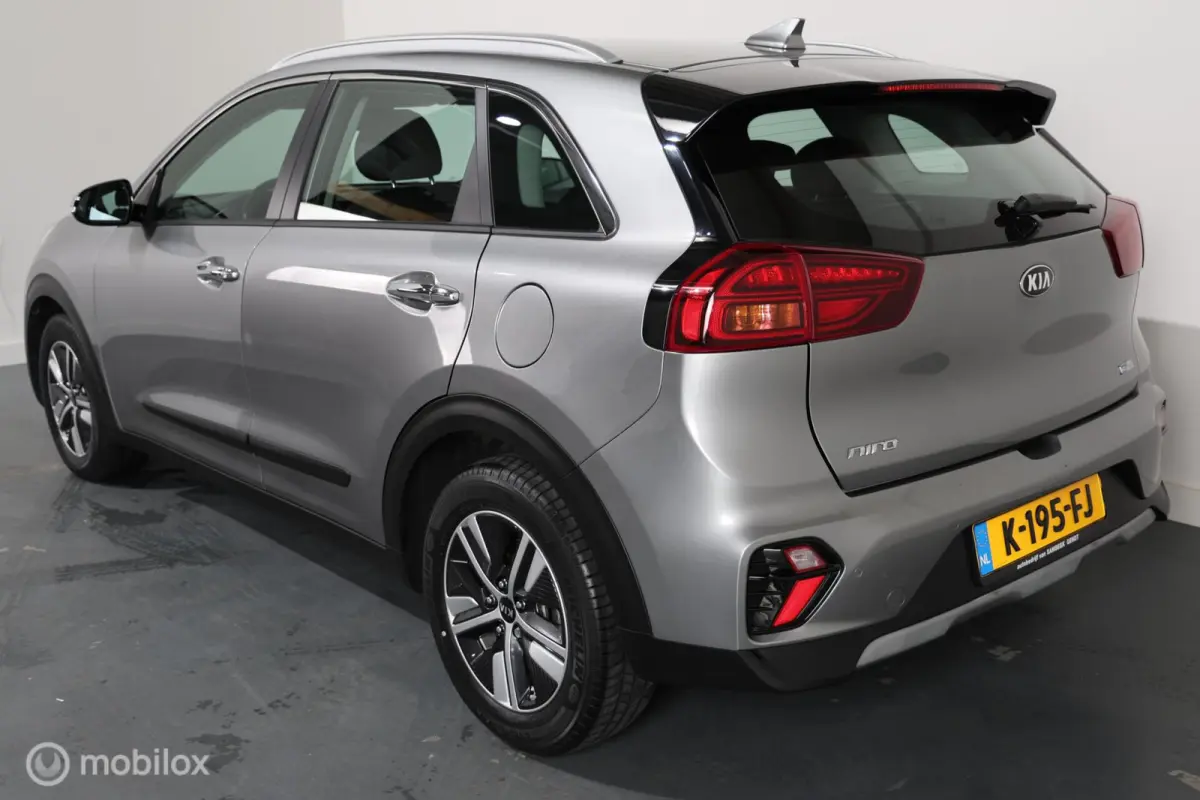 1.6 GDi Hybrid DynamicLine - Carplay - Camera - Navi