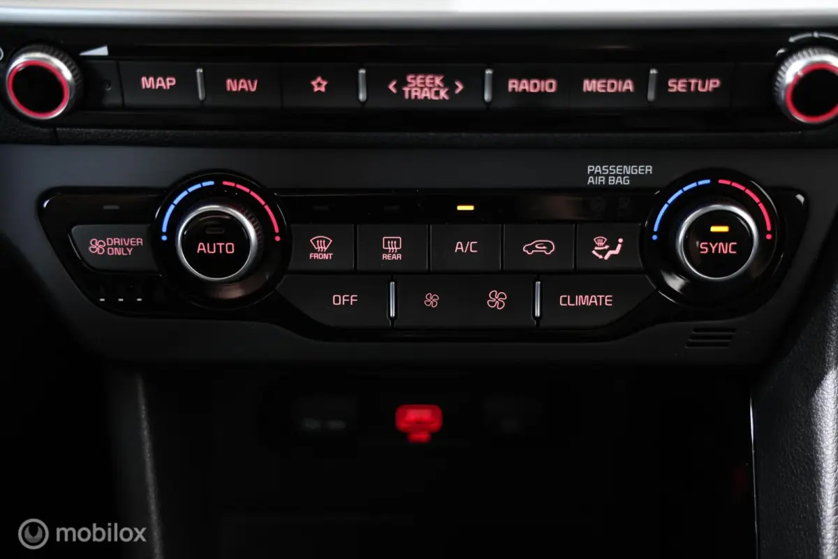 1.6 GDi Hybrid DynamicLine - Carplay - Camera - Navi