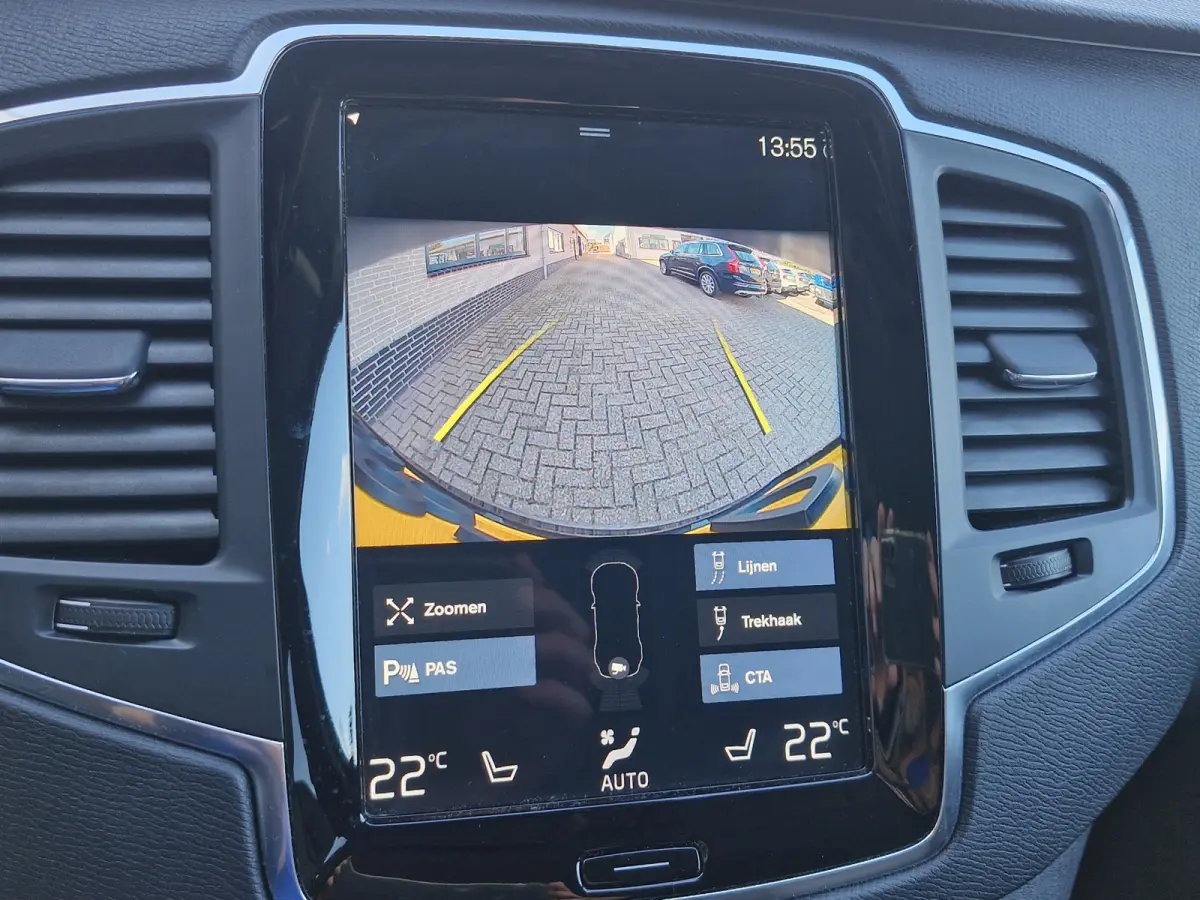 T8 Recharge AWD | Draadloze telefoonlader | Dodehoekdetectie met correctie | Trekhaak elektrisch bedienbaar | Vermoeidheidsherkenning | Extra getint glas achter | Verwarmde voorruit | Stuur 