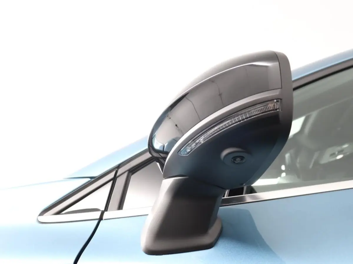 iconic full hybrid E-Tech 160 | Achteruitrijcamera | Active driver assist | Elektrisch verwarmbare voorstoelen