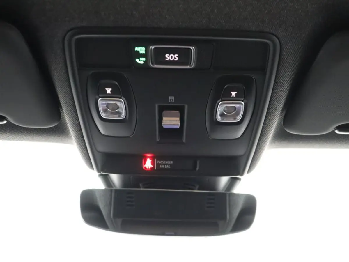 iconic full hybrid E-Tech 160 | Achteruitrijcamera | Active driver assist | Elektrisch verwarmbare voorstoelen