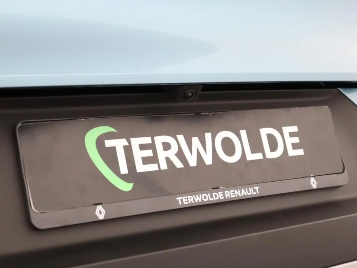 iconic full hybrid E-Tech 160 | Achteruitrijcamera | Active driver assist | Elektrisch verwarmbare voorstoelen