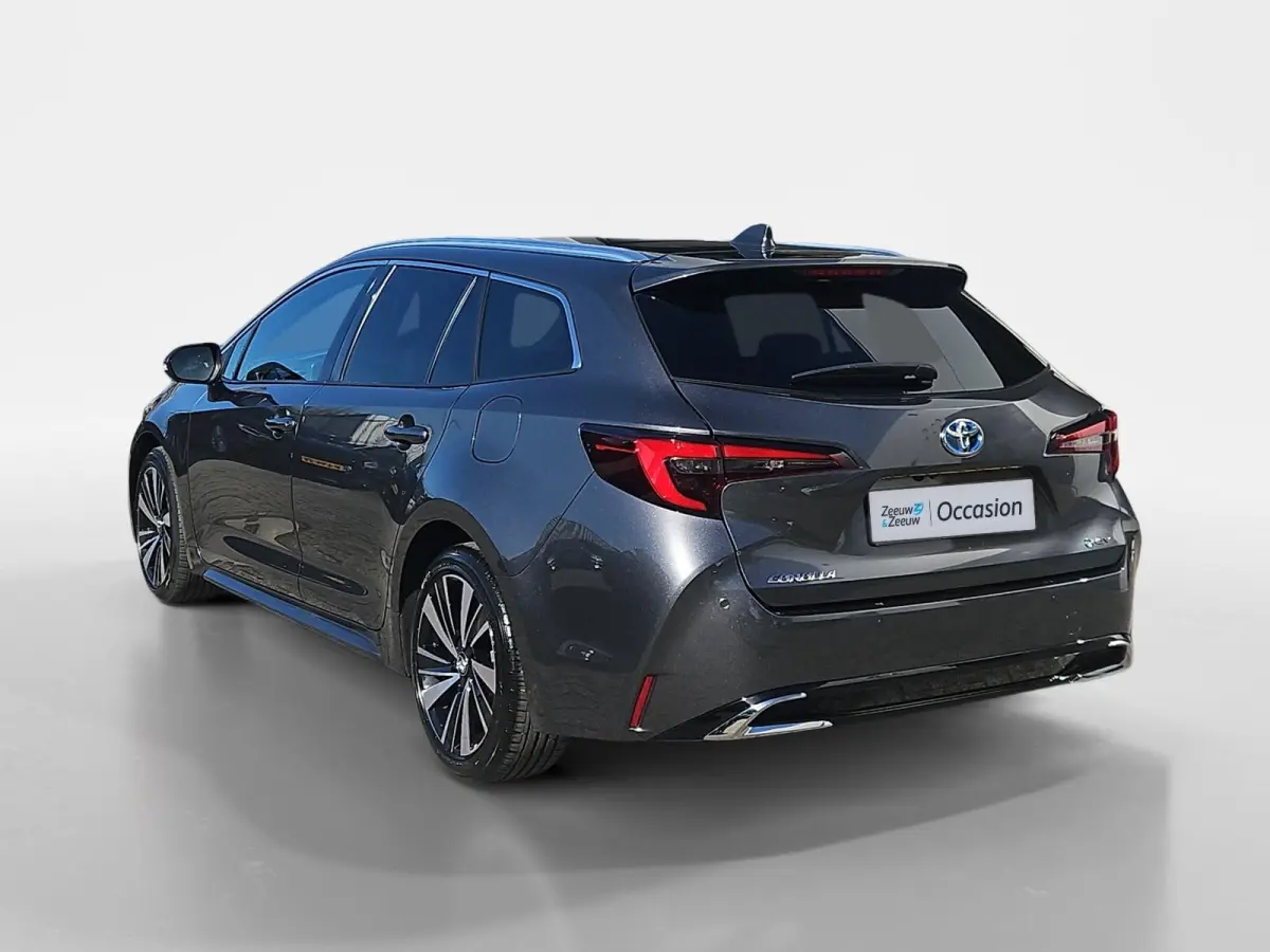 Hybrid 140 Dynamic | Carplay | Parkeer Camera | Navigatie | Stoelverwarming | Parkeer sensoren |