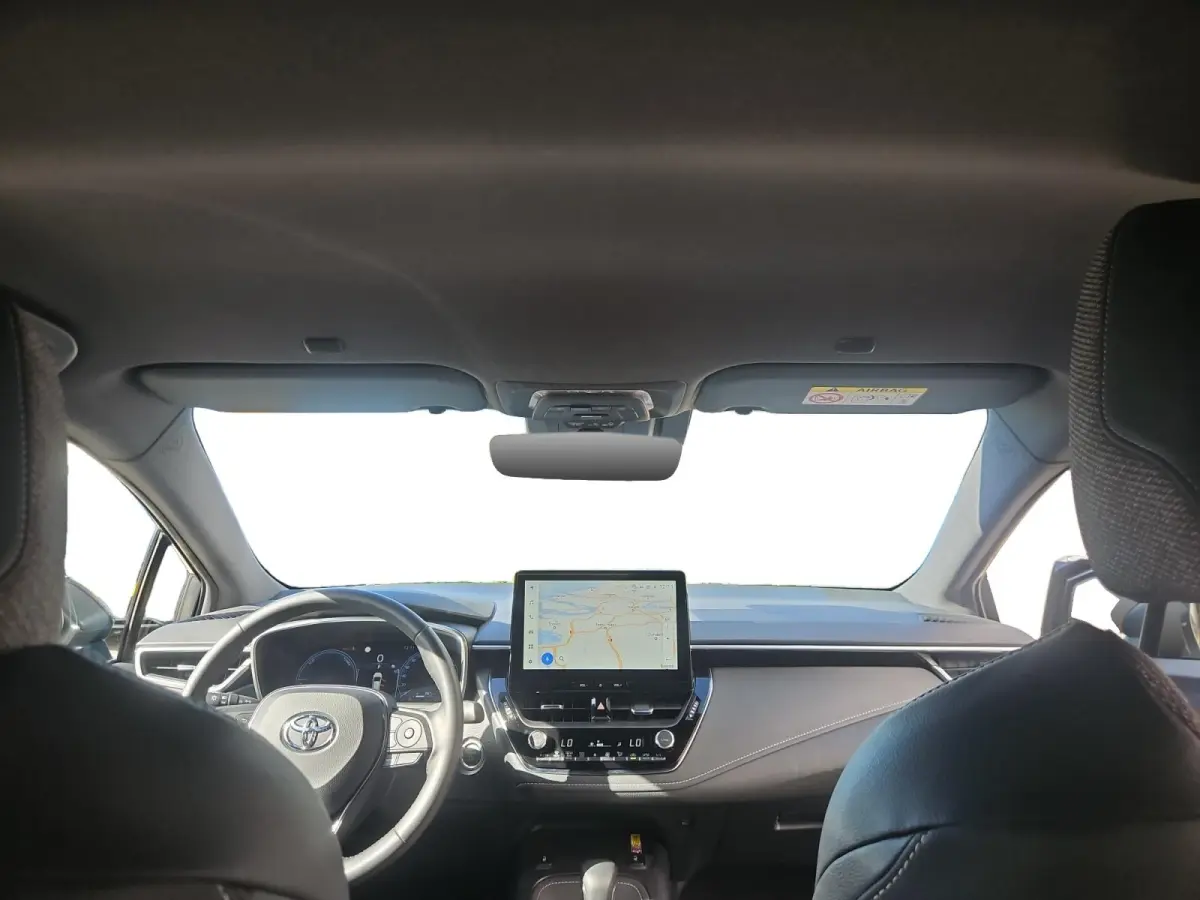 Hybrid 140 Dynamic | Carplay | Parkeer Camera | Navigatie | Stoelverwarming | Parkeer sensoren |