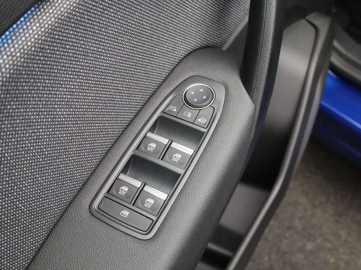 techno full hybrid E-Tech 160 | pack driving & comfort |