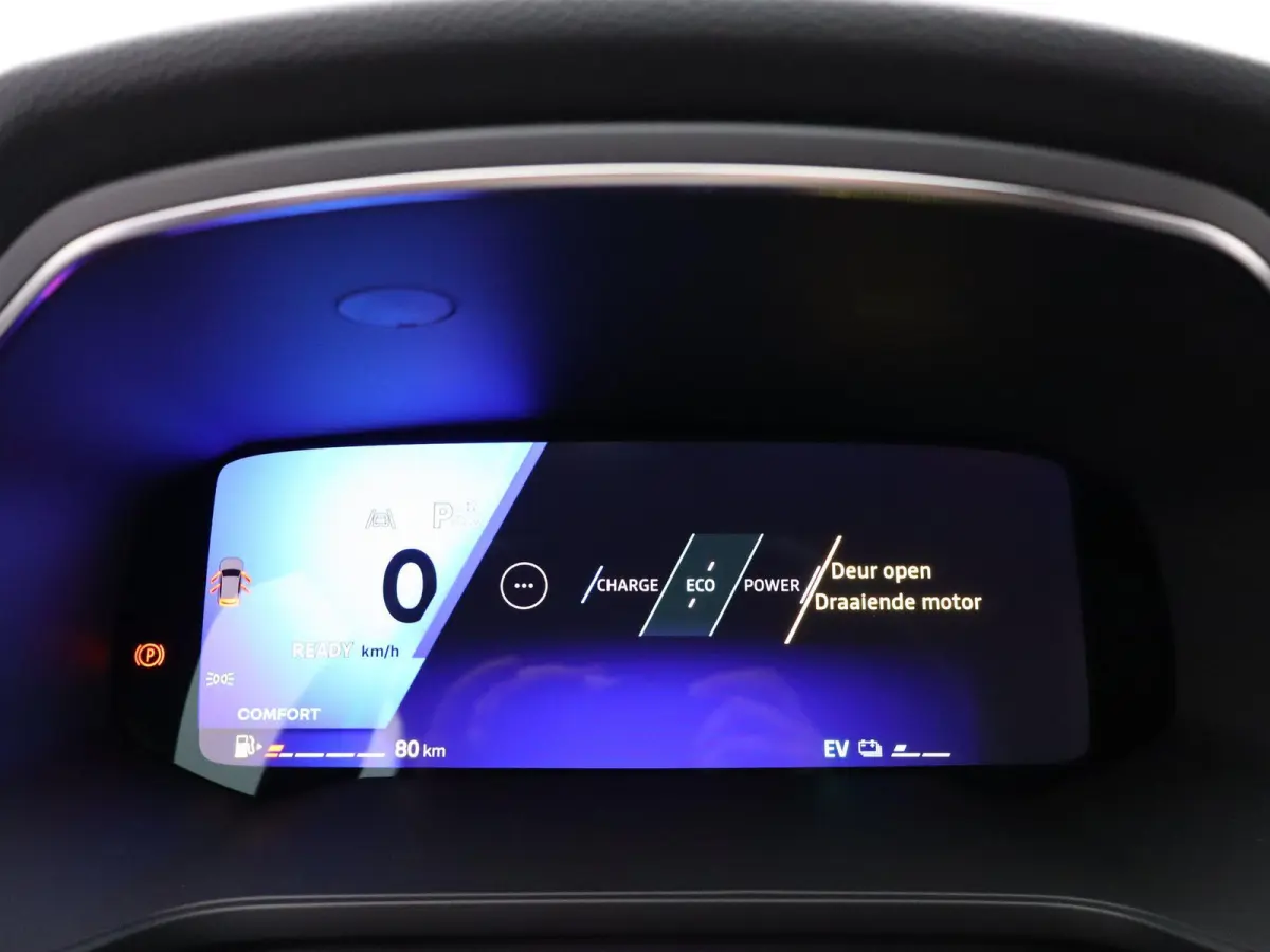 techno full hybrid E-Tech 160 | pack driving & comfort |