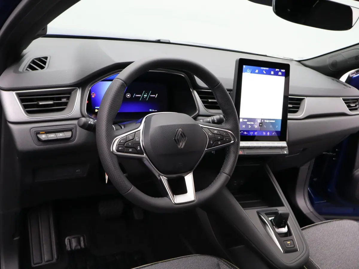techno full hybrid E-Tech 160 | pack driving & comfort |