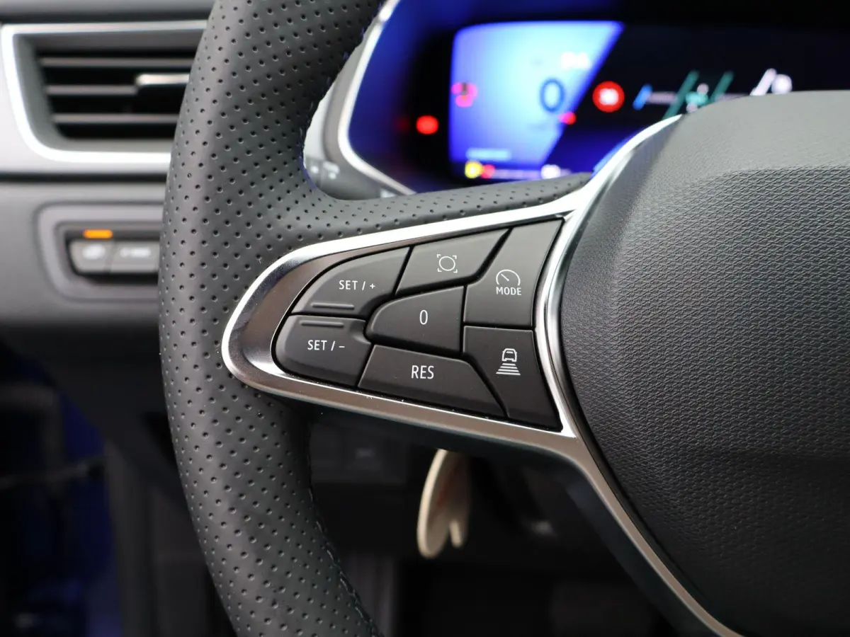 techno full hybrid E-Tech 160 | pack driving & comfort |