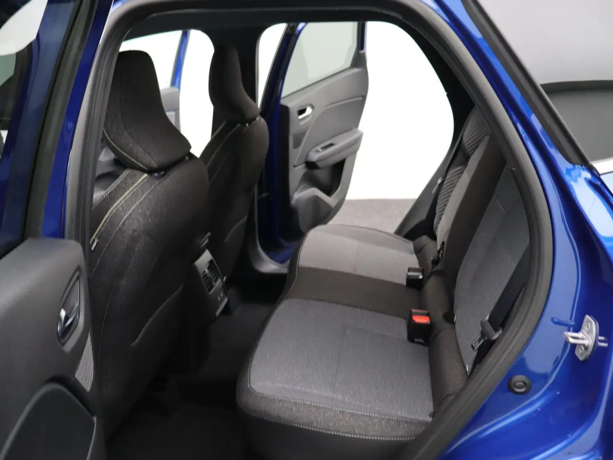 techno full hybrid E-Tech 160 | pack driving & comfort |