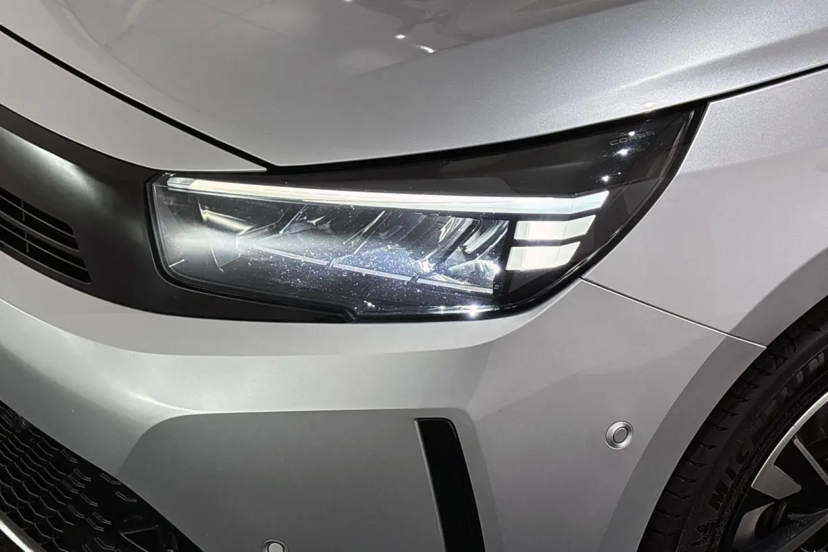 1.2 Turbo Hybrid GS Automaat Camera Apple CarPlay LED