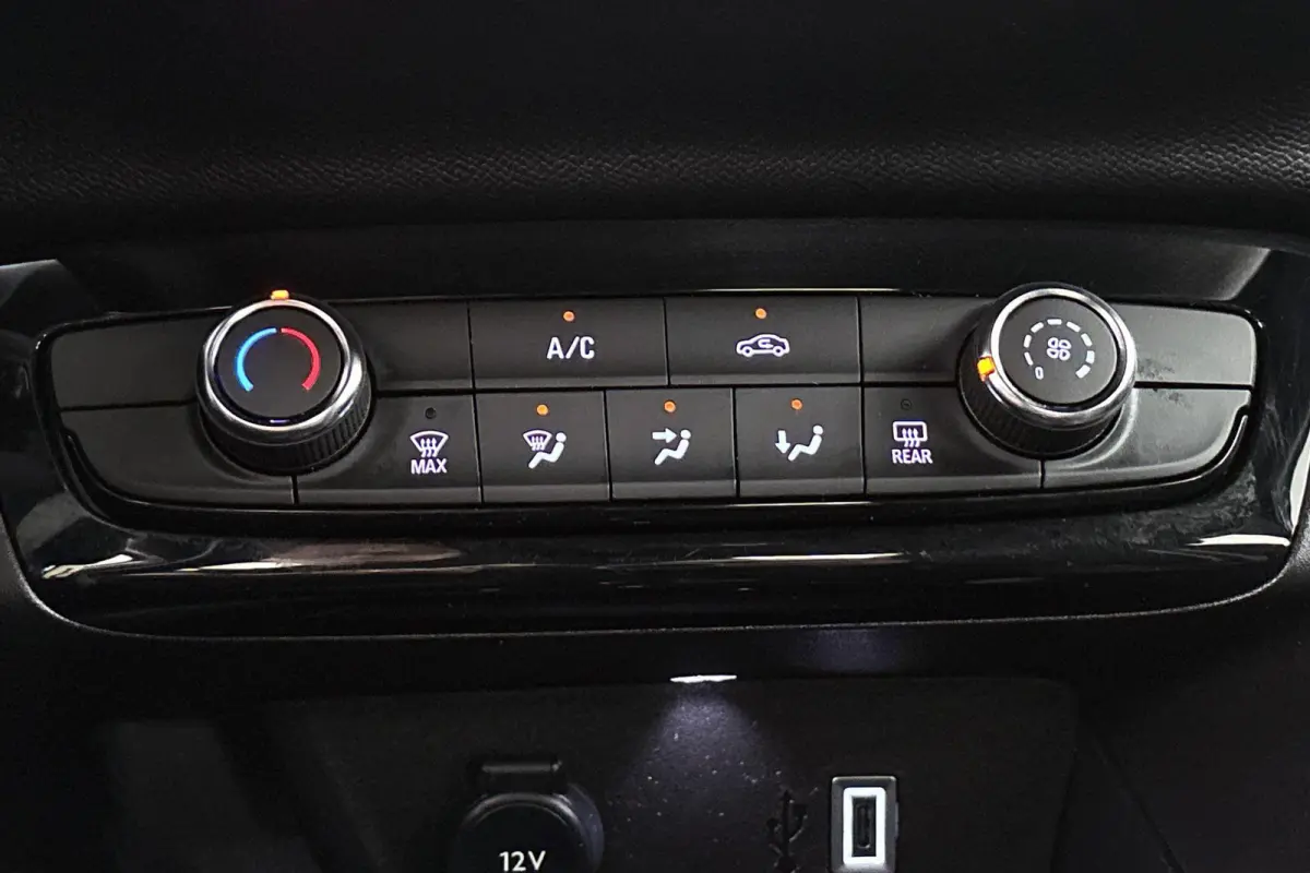1.2 Turbo Hybrid GS Automaat Camera Apple CarPlay LED