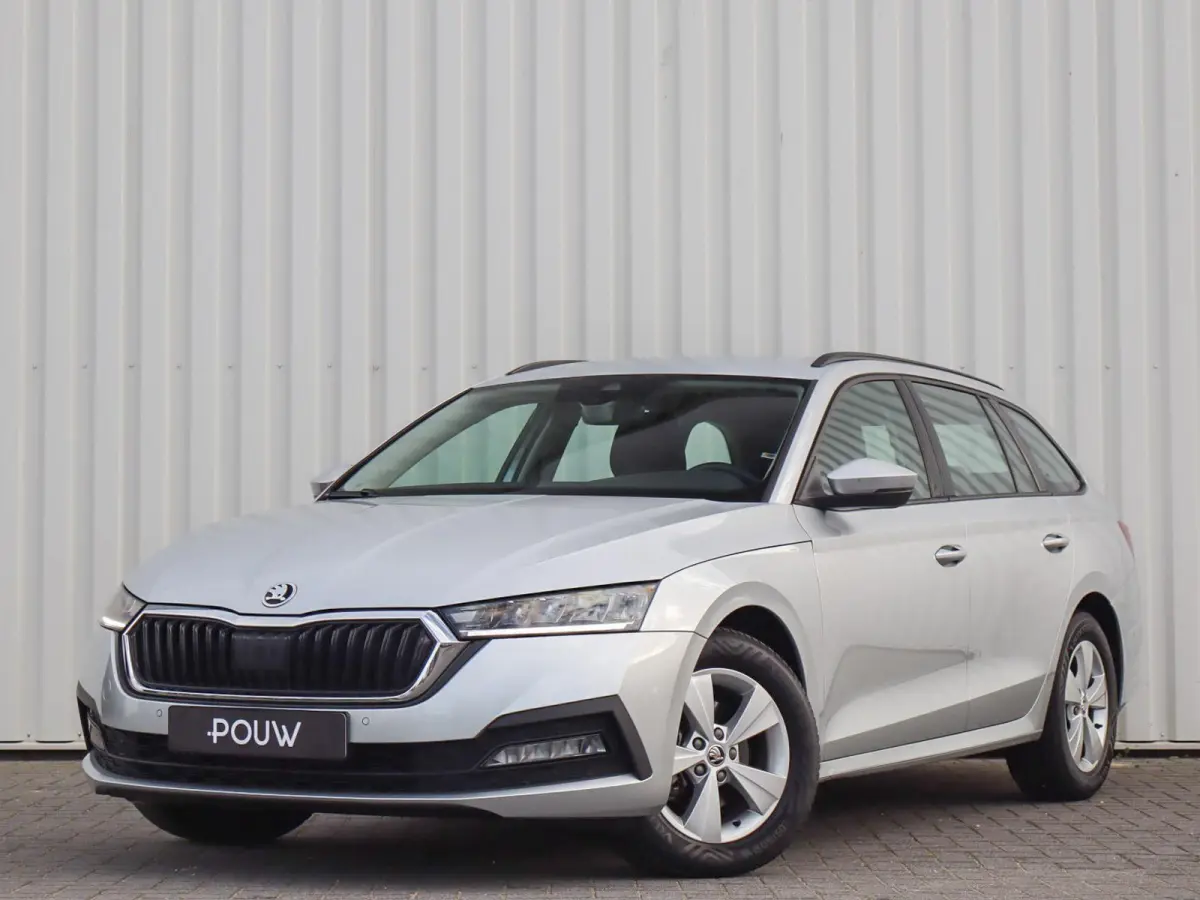 1.0 TSI 110pk Business Edition | Apple Carplay/Android Auto | Parkeersensoren | Cruise Control | LED Koplampen | Keyless Entry | Grootlichtassistentie