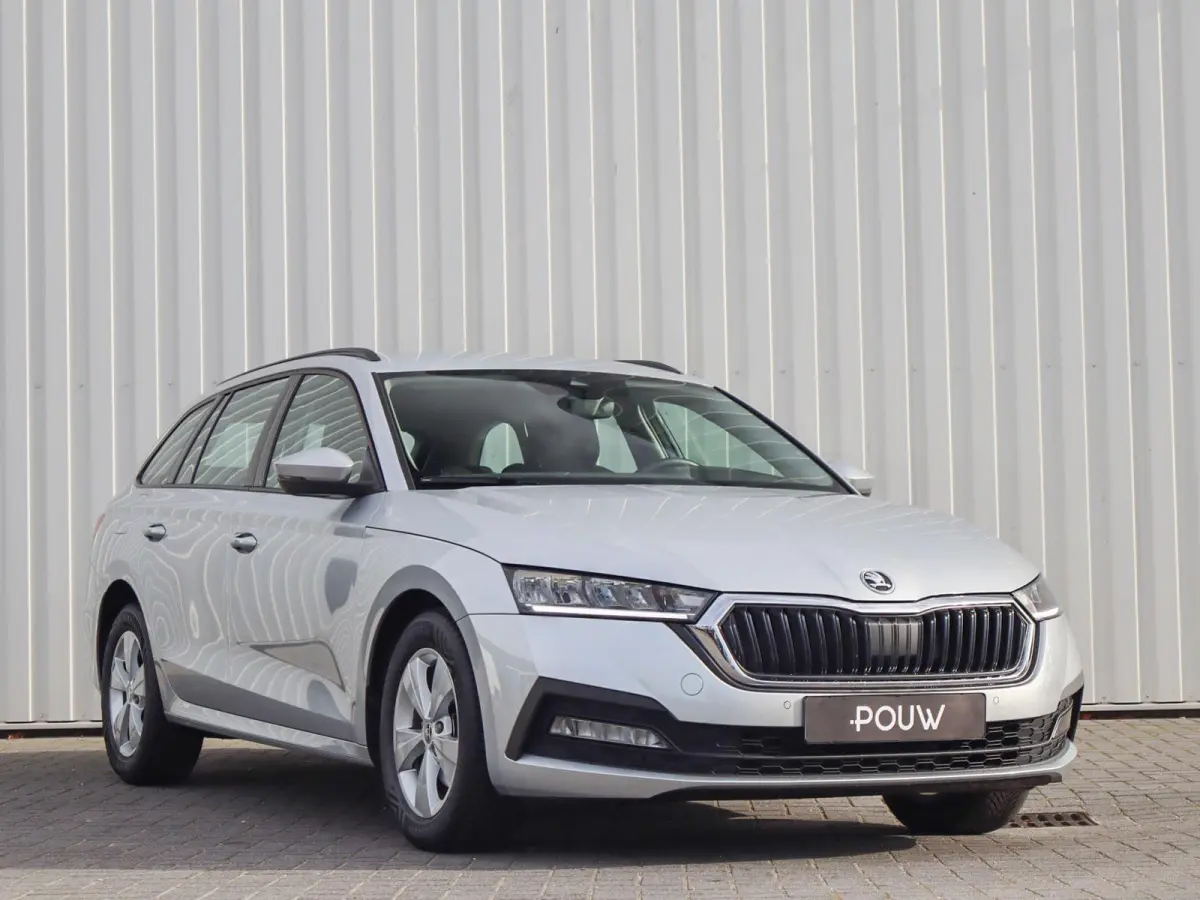 1.0 TSI 110pk Business Edition | Apple Carplay/Android Auto | Parkeersensoren | Cruise Control | LED Koplampen | Keyless Entry | Grootlichtassistentie