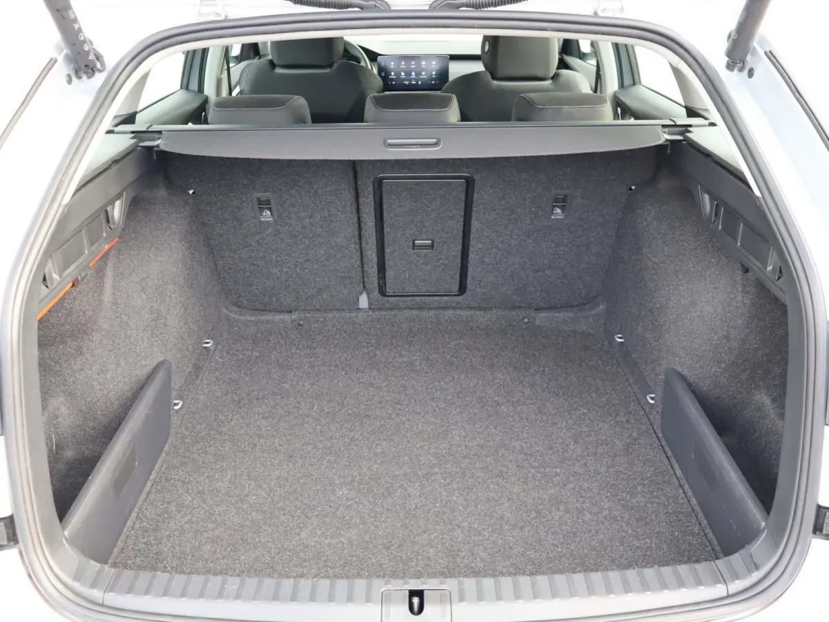 1.0 TSI 110pk Business Edition | Apple Carplay/Android Auto | Parkeersensoren | Cruise Control | LED Koplampen | Keyless Entry | Grootlichtassistentie