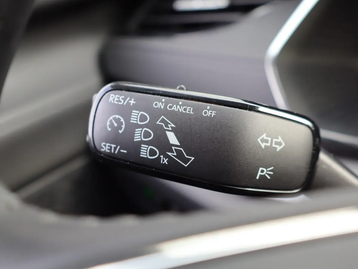 1.0 TSI 110pk Business Edition | Apple Carplay/Android Auto | Parkeersensoren | Cruise Control | LED Koplampen | Keyless Entry | Grootlichtassistentie