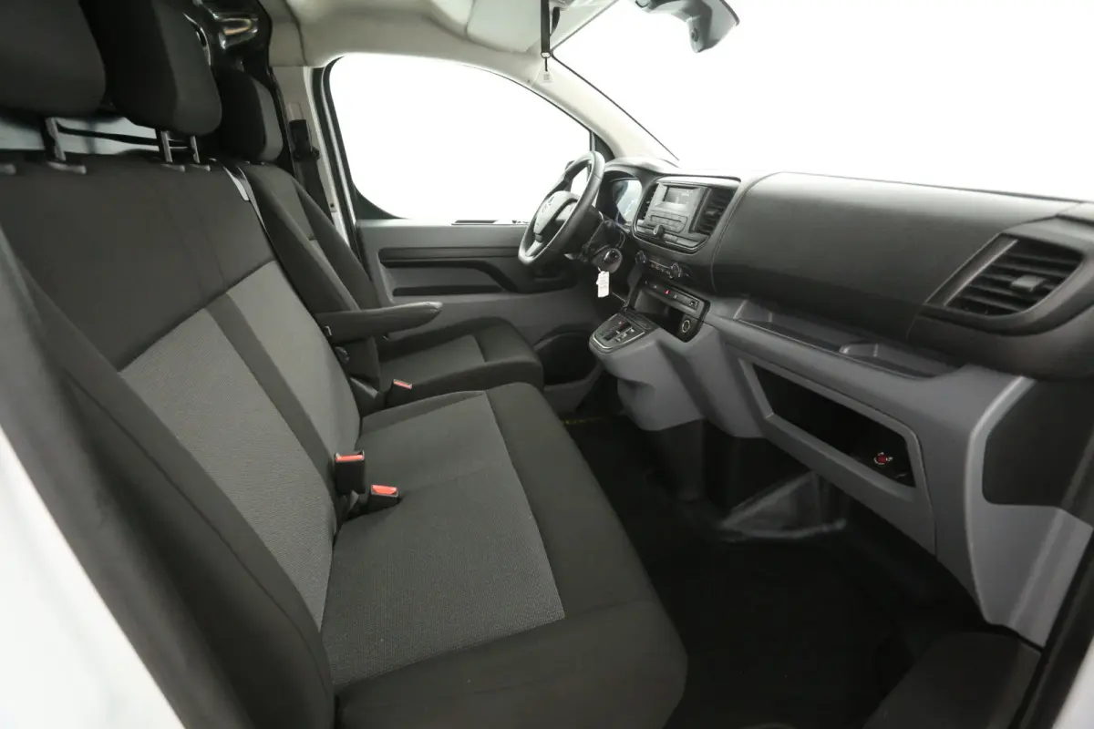 75 kWh L3H1 Long Range | Snelladen | SOH 91% | Airco | Cruise | 3 Zits | Parkeersens.