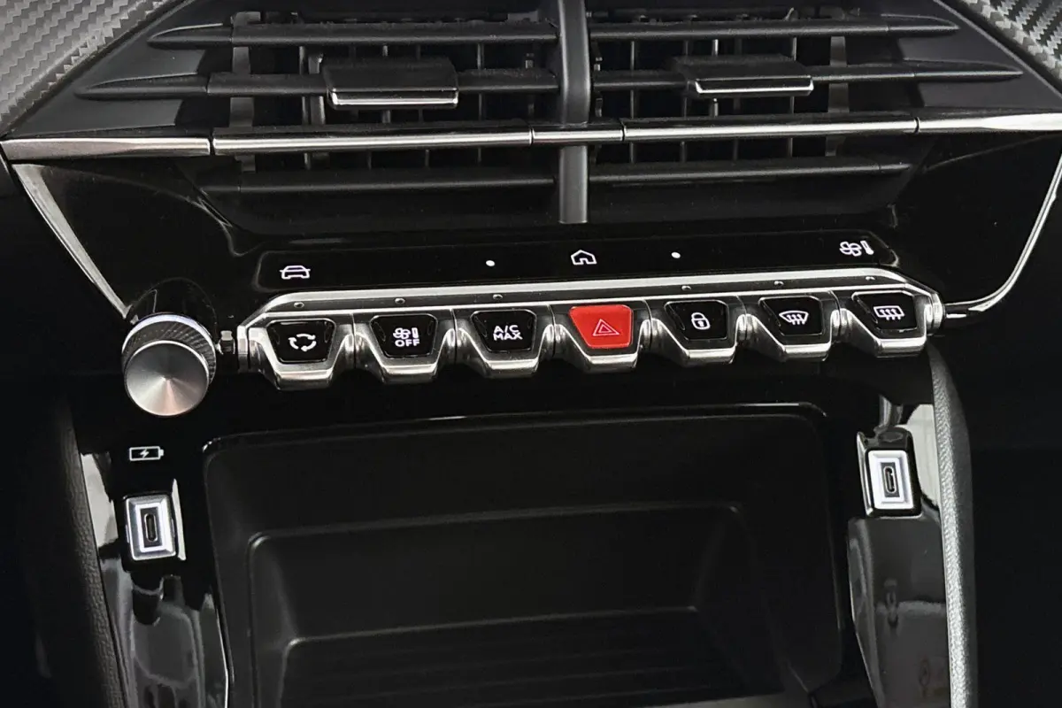 1.2 PureTech 75 Active Navigatie Apple CarPlay