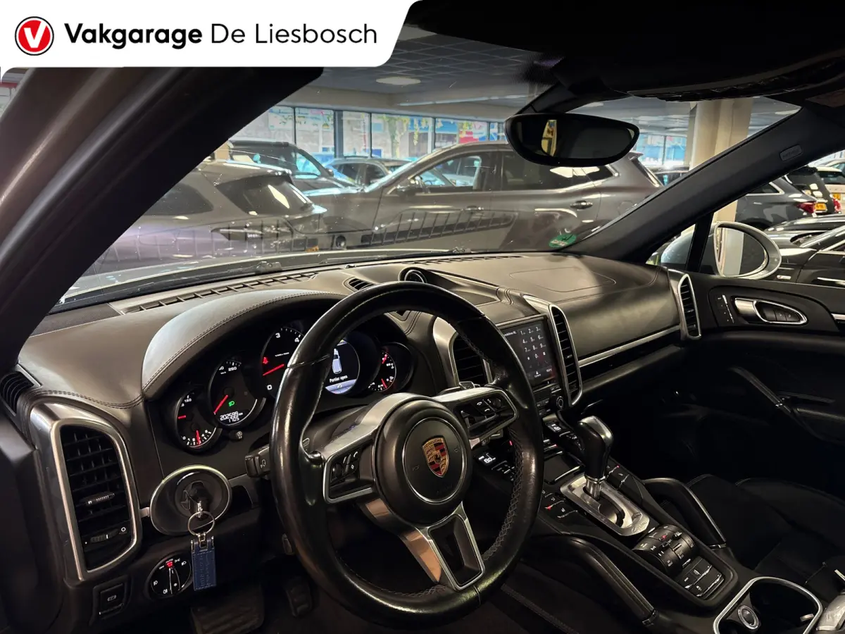 3.0 D Platinum Edition/pano/sport chrono/sport design/luchtverong/bose