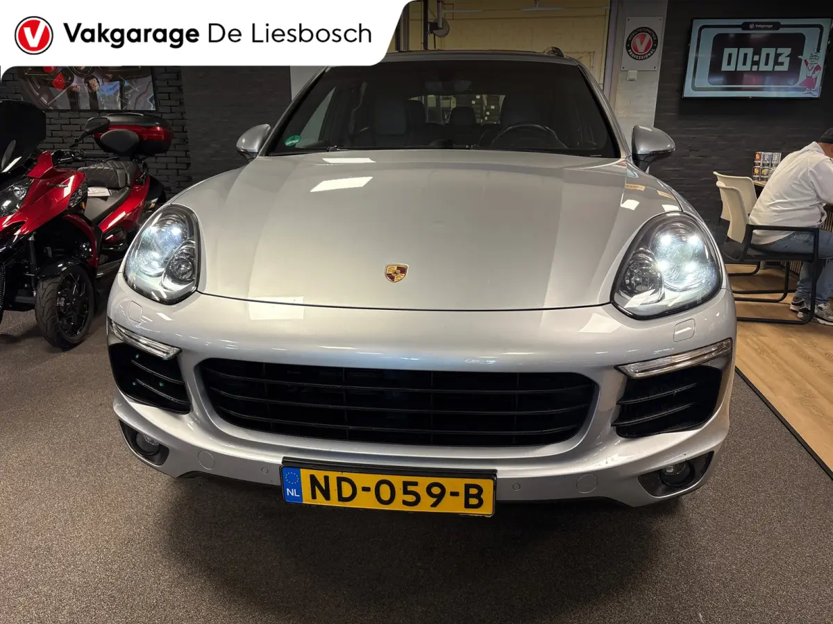 3.0 D Platinum Edition/pano/sport chrono/sport design/luchtverong/bose