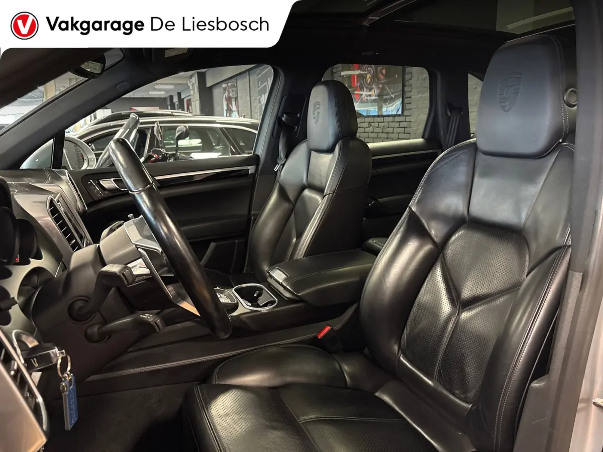 3.0 D Platinum Edition/pano/sport chrono/sport design/luchtverong/bose