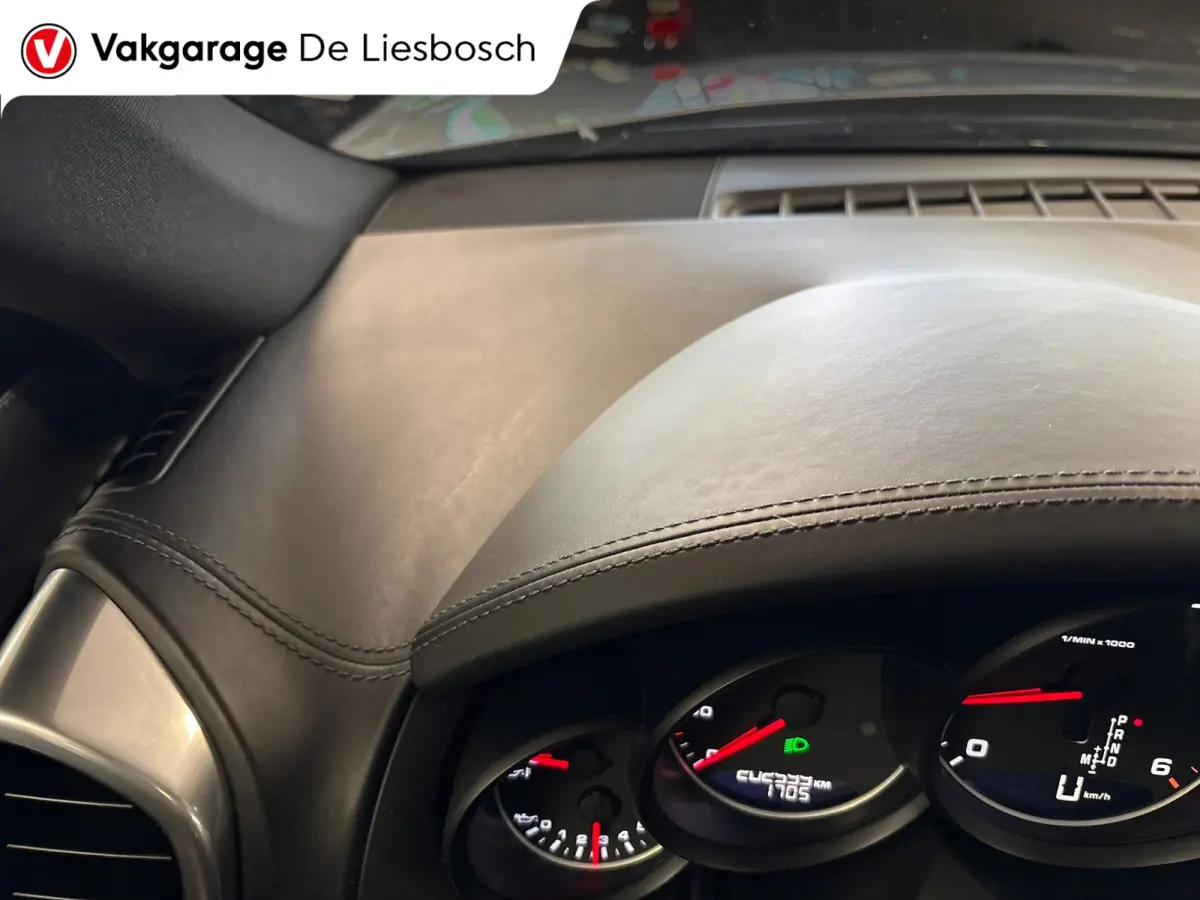 3.0 D Platinum Edition/pano/sport chrono/sport design/luchtverong/bose