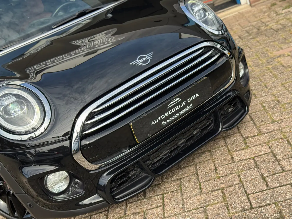 1.5 Cooper JCW 2019 ZWART NAVI LEDER LM NAP!