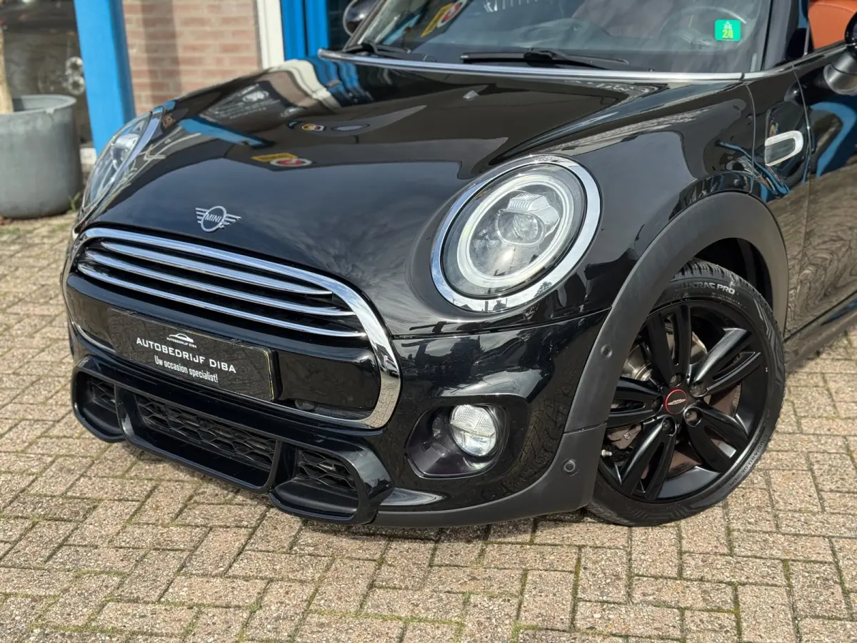 1.5 Cooper JCW 2019 ZWART NAVI LEDER LM NAP!