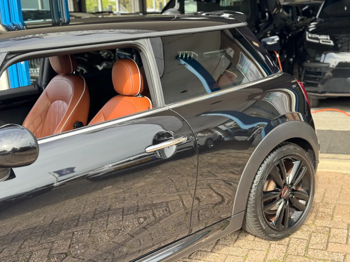 1.5 Cooper JCW 2019 ZWART NAVI LEDER LM NAP!