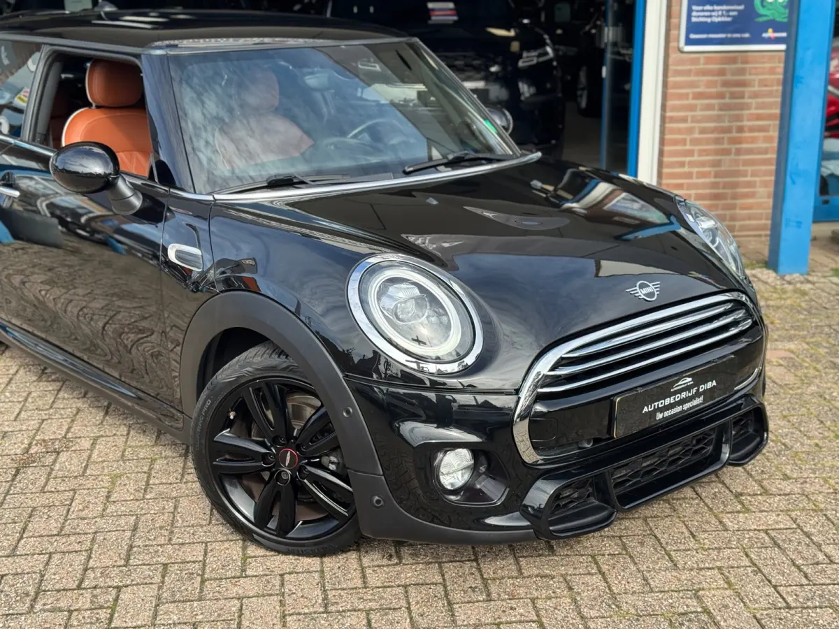1.5 Cooper JCW 2019 ZWART NAVI LEDER LM NAP!