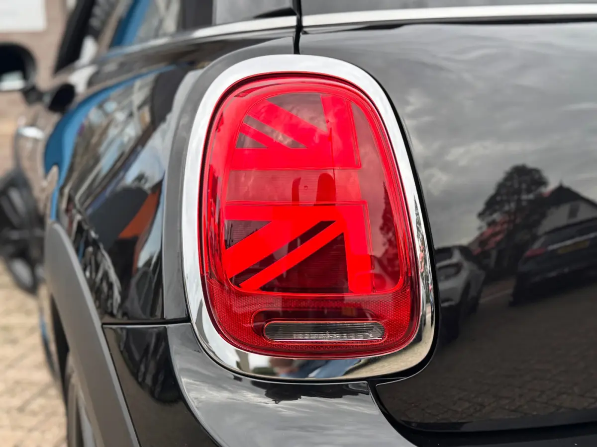 1.5 Cooper JCW 2019 ZWART NAVI LEDER LM NAP!