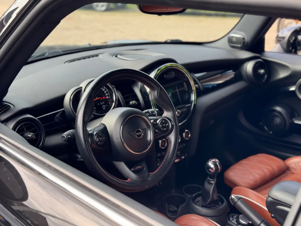 1.5 Cooper JCW 2019 ZWART NAVI LEDER LM NAP!