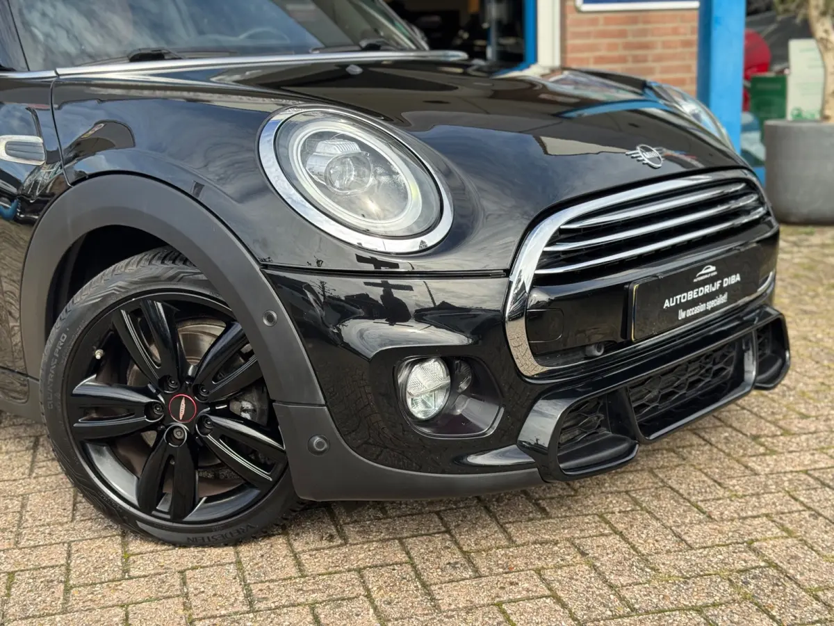 1.5 Cooper JCW 2019 ZWART NAVI LEDER LM NAP!