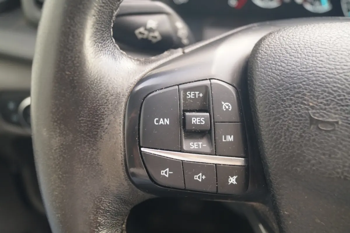 330 2.0 TDCI 130pk L2-H2 Trend -AIRCO-PDC-NAVI-