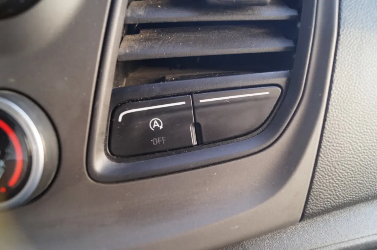 330 2.0 TDCI 130pk L2-H2 Trend -AIRCO-PDC-NAVI-