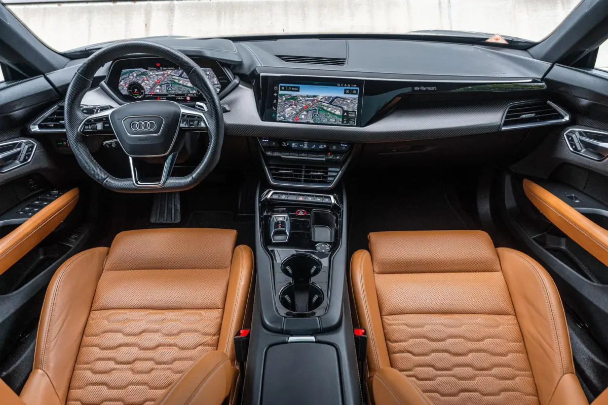 476pk 93 kWh | Adaptief onderstel | Leder | B&O 3D | Keyless | Elek. Sportstoel Pro | 21" Velgen