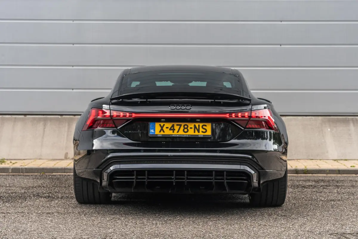 476pk 93 kWh | Adaptief onderstel | Leder | B&O 3D | Keyless | Elek. Sportstoel Pro | 21" Velgen