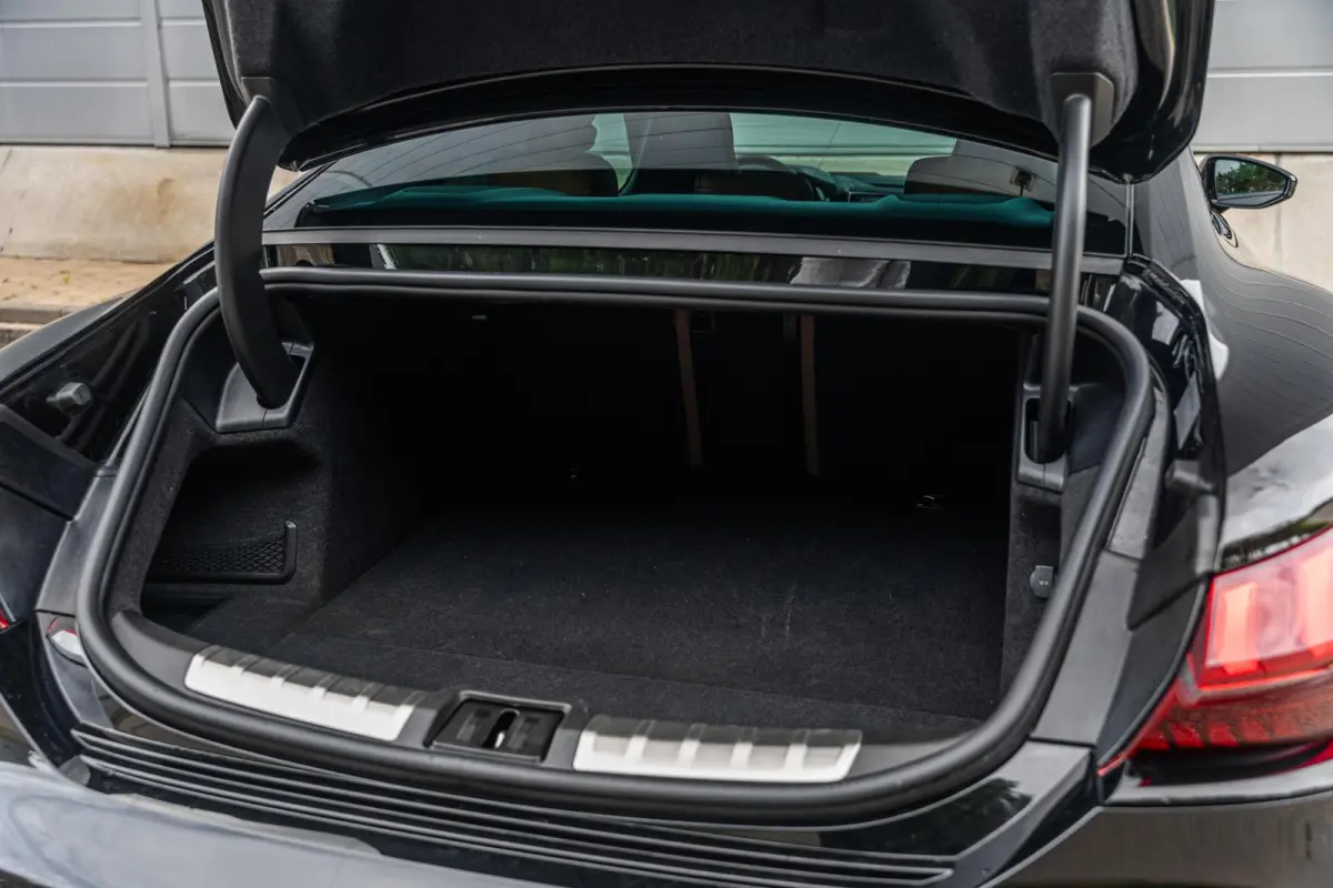 476pk 93 kWh | Adaptief onderstel | Leder | B&O 3D | Keyless | Elek. Sportstoel Pro | 21" Velgen