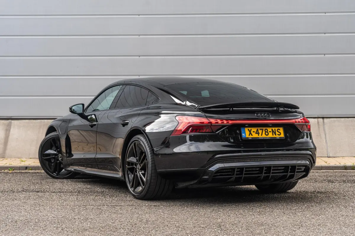 476pk 93 kWh | Adaptief onderstel | Leder | B&O 3D | Keyless | Elek. Sportstoel Pro | 21" Velgen