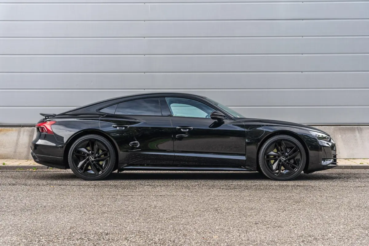 476pk 93 kWh | Adaptief onderstel | Leder | B&O 3D | Keyless | Elek. Sportstoel Pro | 21" Velgen