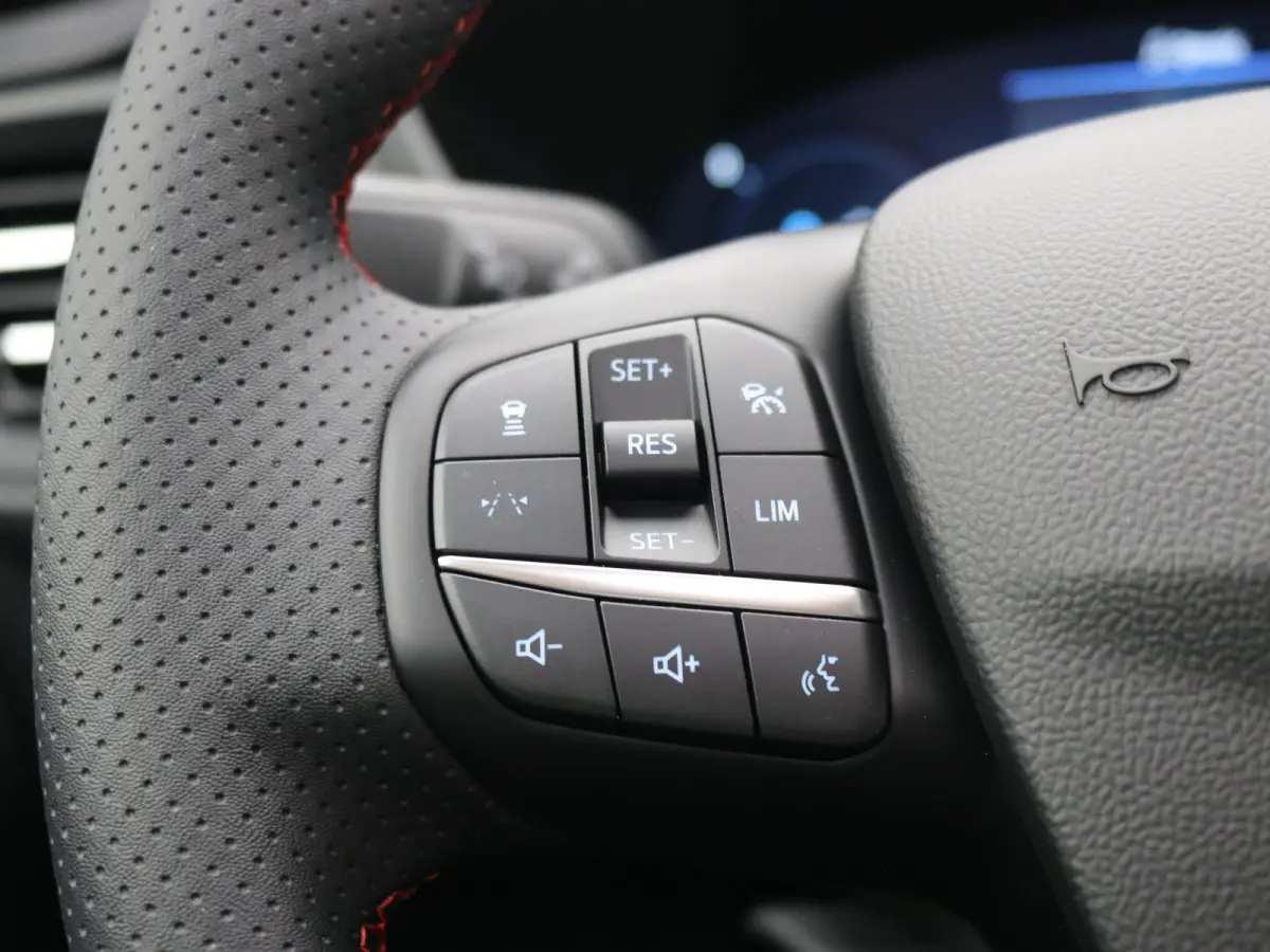 2.5 PHEV ST-Line X / Fabrieksgarantie t/m 02-2029 / Trekhaak Wegklapbaar / WINTER-PACK / Trekgewicht 2.100 KG / Elektisch schuif-/kanteldak / 360-camera / Navigatie / Apple Carplay/Android A