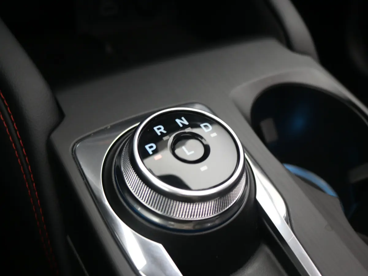 2.5 PHEV ST-Line X / Fabrieksgarantie t/m 02-2029 / Trekhaak Wegklapbaar / WINTER-PACK / Trekgewicht 2.100 KG / Elektisch schuif-/kanteldak / 360-camera / Navigatie / Apple Carplay/Android A