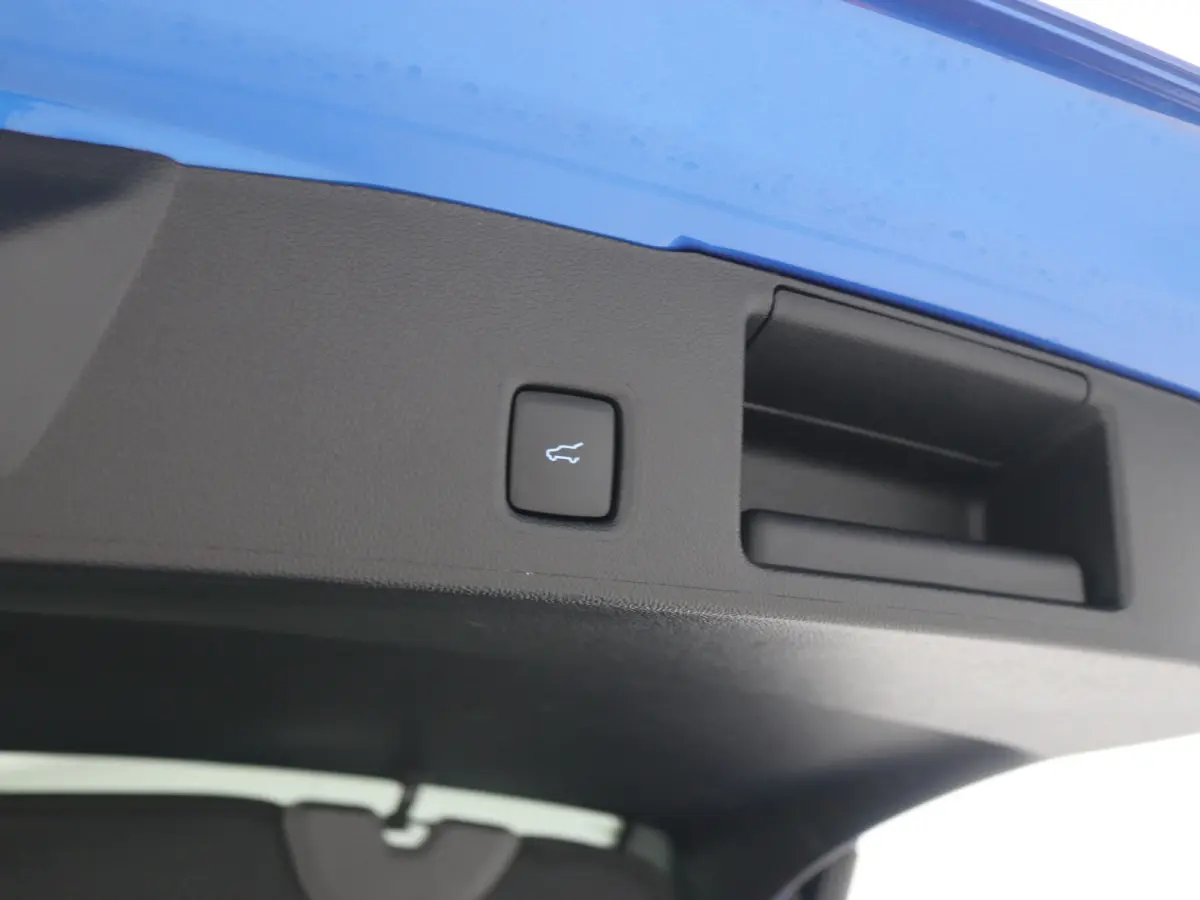 2.5 PHEV ST-Line X / Fabrieksgarantie t/m 02-2029 / Trekhaak Wegklapbaar / WINTER-PACK / Trekgewicht 2.100 KG / Elektisch schuif-/kanteldak / 360-camera / Navigatie / Apple Carplay/Android A